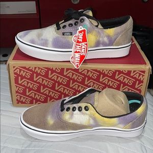 Vans ComfyCush Era sneakers NEW!!!